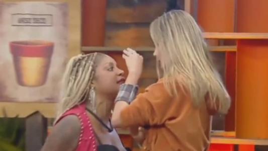Cariúcha confronta Rachel em dinâmica