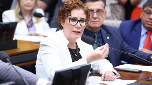 Carla Zambelli foi alvo de operação da Polícia Federal nesta quarta-feira (2)