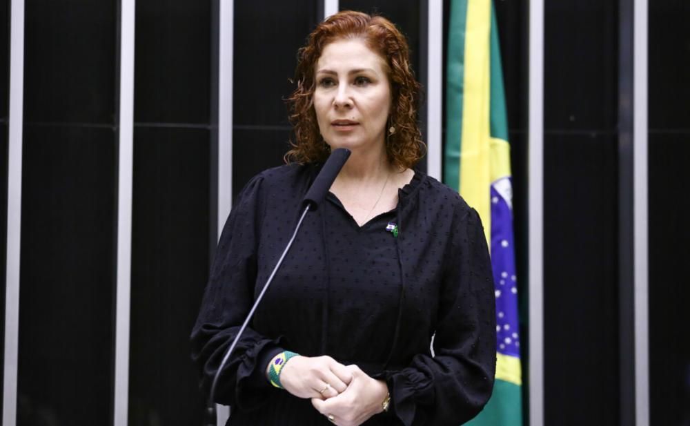 O que acontece com Zambelli após ser presa na Itália? Entenda o processo de extradição