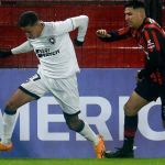 Com gols de reservas, Botafogo vence e abre vantagem sobre o Patronato