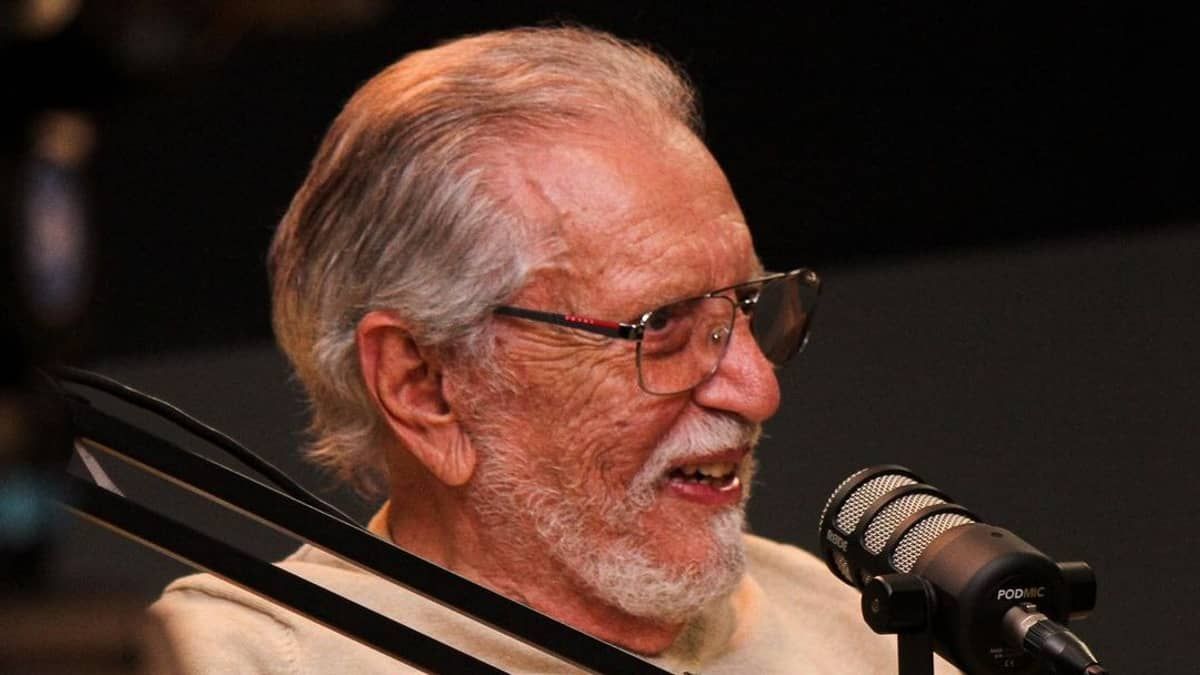 Carlos Alberto de Nóbrega é internado em São Paulo após ser diagnosticado com Covid