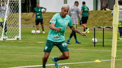 Carlos Alberto vinha fazendo a pré-temporada junto ao elenco do Coelho