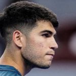 Alcaraz estreia com vitória no ATP 500 de Pequim; Tsitsipas é eliminado