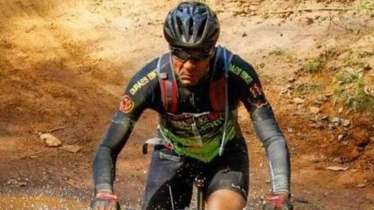 Ciclista morre após ser atropelado por carro em rodovia em Montes Claros (MG)