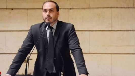 Carlos Bolsonaro é responsável pela estratégia de redes sociais do pai, o ex-presidente Jair Bolsonaro