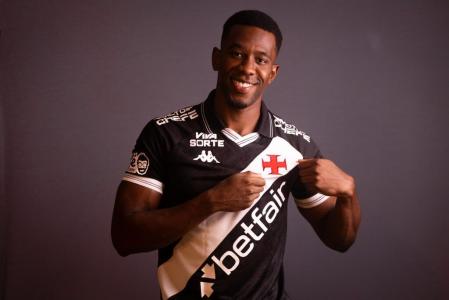 Carlos Cuesta é o novo jogador do Vasco