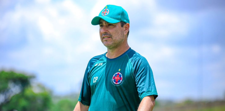 Ipatinga demite técnico Carlos Pimentel após começo ruim no Campeonato Mineiro