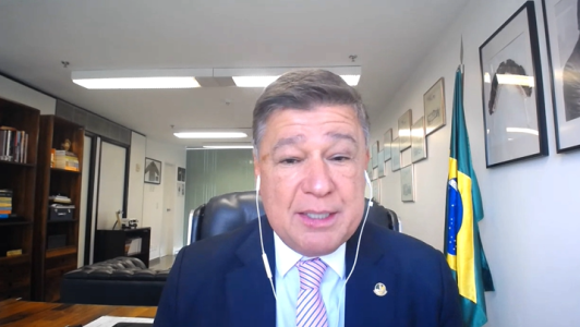 Viana em entrevista à Itatiaia