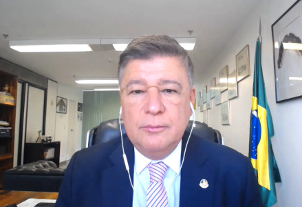 Viana em entrevista à Rádio Itatiaia