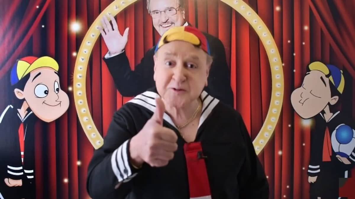 Vídeo: Quico, do Chaves, faz campanha contra a imigração ilegal nos EUA