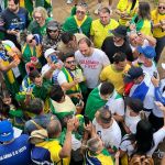 Sem Flávio e Eduardo, Michelle e Carlos acompanham o fim da caminhada de Nikolas