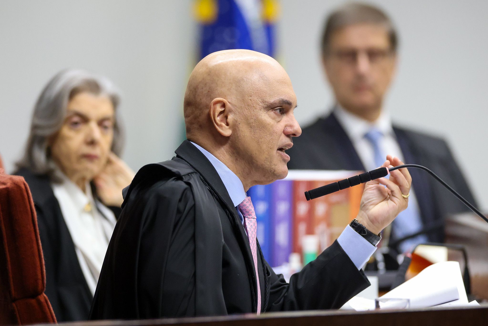 Moraes vota para rejeitar todos os recursos do núcleo central do golpe