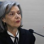 Cármen Lúcia manda 5 processos contra Bolsonaro para Justiça do DF