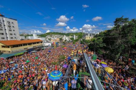 Vista de bloco no Carnaval de Belo Horizonte