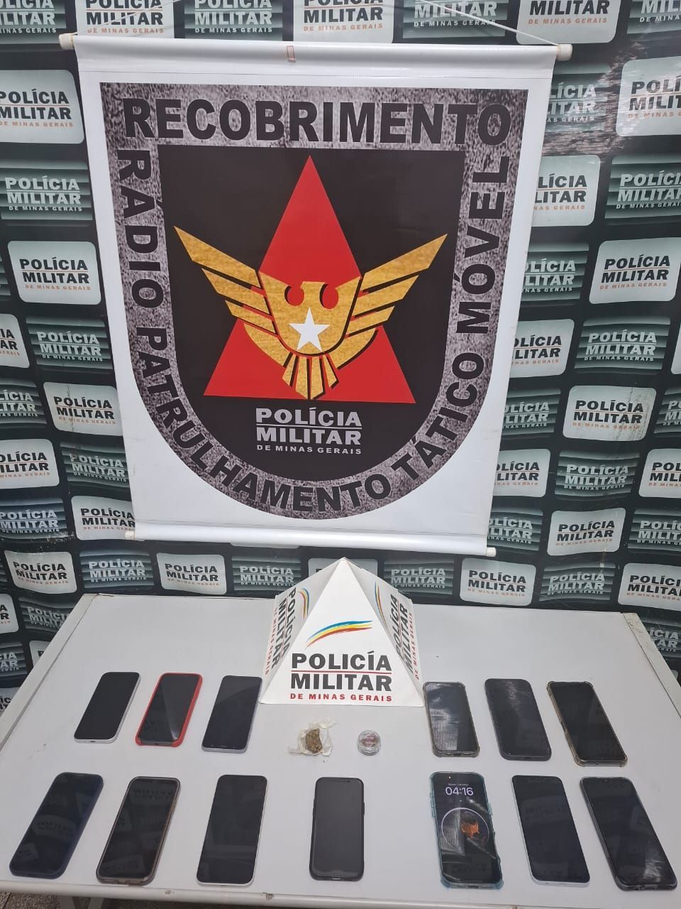 PM prende suspeitos de integrar quadrilha de furto de iPhones no Carnaval de BH