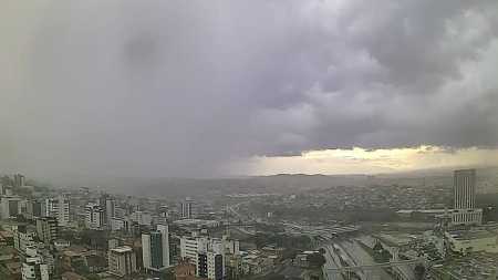 Carnaval de Belo Horizonte será marcado por céu nublado e pancadas de chuva