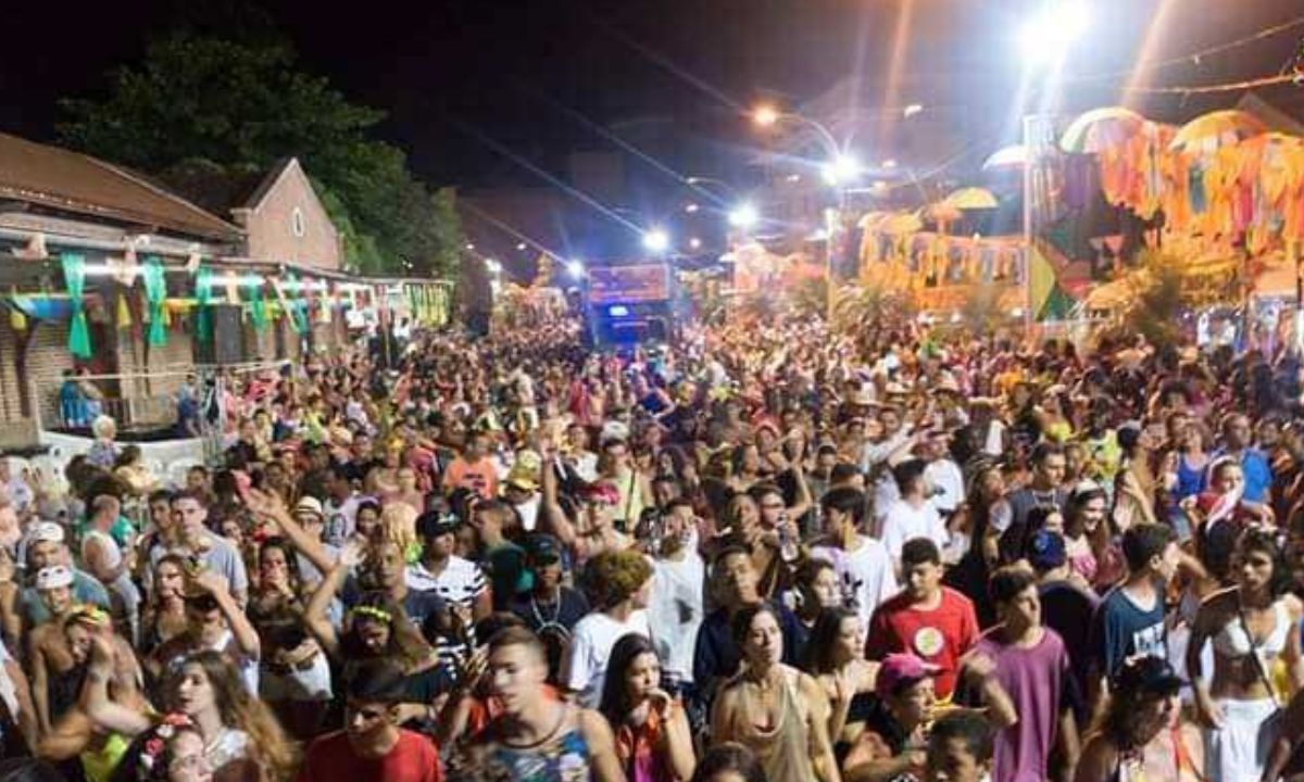Carnaval 2025: programação em São João Nepomuceno terá desfiles, blocos, shows e bailes