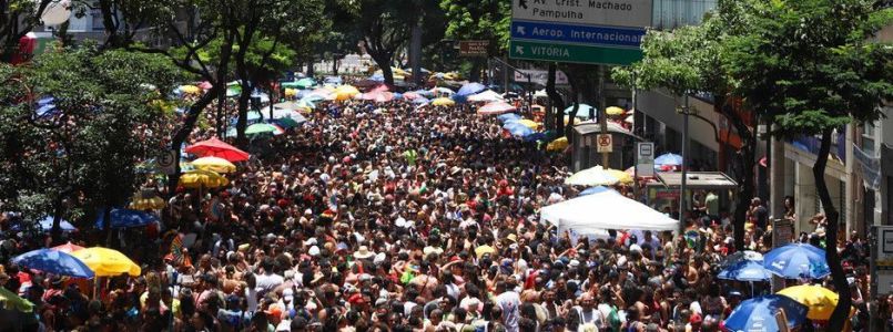 Mais de 30 blocos agitam o primeiro final de semana de pré-carnaval em BH