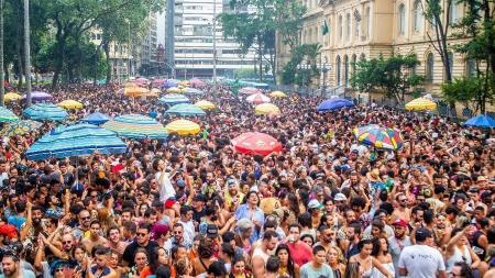Polícia registra mais de 800 ocorrências em pré-Carnaval de SP | CNN Brasil