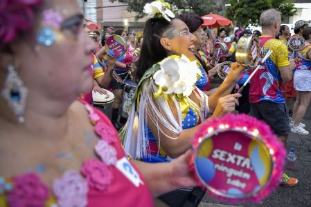 Mais de 30 blocos agitam o primeiro final de semana de pré-carnaval em BH