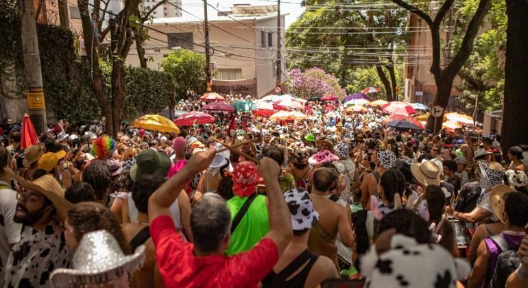 Confira o que abre e fecha em BH durante o Carnaval