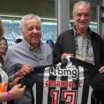 Emanuel Carneiro é homenageado pelo Atlético e se torna 'Imortal do Galo'