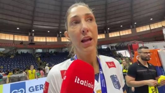 Carol Gattaz comentou sobre a final da Superliga vencida pelo Praia