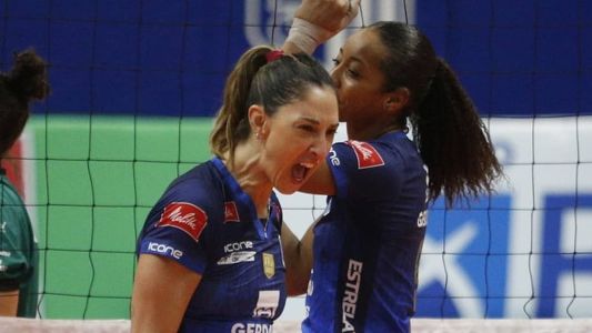 Carol Gattaz se recupera de lesão no joelho direito