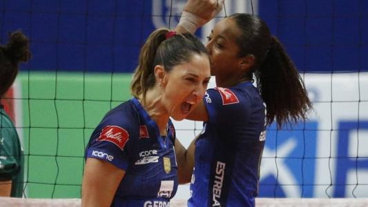 Carol Gattaz se recupera de lesão no joelho direito
