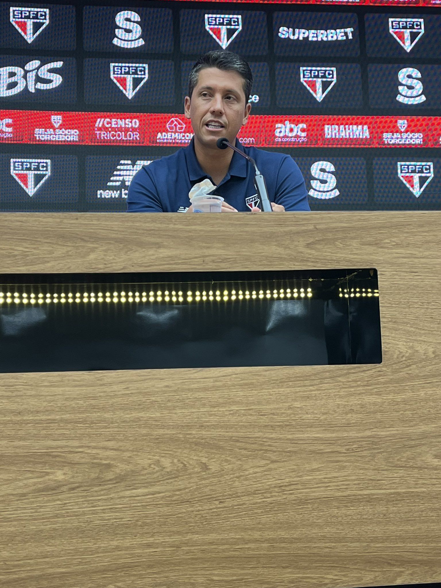 Carpini sobre estreia no São Paulo: 'Momento que faz parte da minha história'