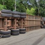 Grave acidente na BR-381, em Antônio Dias, deixa pista totalmente interditada e sem previsão de liberação