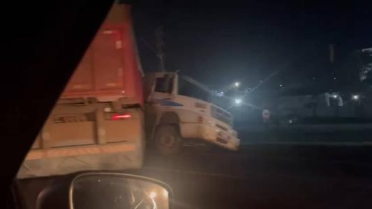Carreta ficou em 'L'