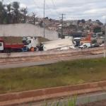 Carreta é removida do Anel Rodoviário de BH após 18 horas e trânsito fica complicado na volta para casa