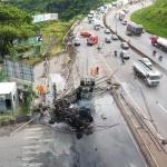 Após grave acidente, motorista enfrentam congestionamento quilométrico na Fernão Dias, em Betim (MG)