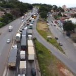 Travessias fora de passarelas no Anel Rodoviário, em BH, geram uma morte por mês