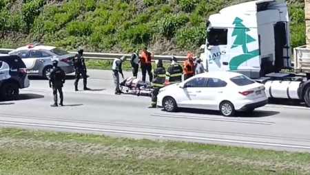 O trânsito foi liberado no sentido São Paulo da BR-381, em Itatiaiuçu, na Região Central de Minas, após 24 horas de interdição no km 542.