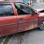 Idoso fica ferido após bater carro em árvore na avenida Amazonas, região Oeste de BH