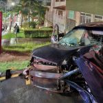 Motorista e passageiros ficam feridos após acidente na Garganta do Dilermando, em Juiz de Fora