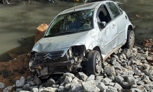 carro córrego juiz de fora - corpo de bombeiros.jpg