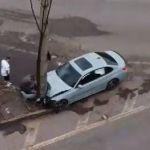 Vídeo: BMW bate em poste na avenida Amazonas em Belo Horizonte