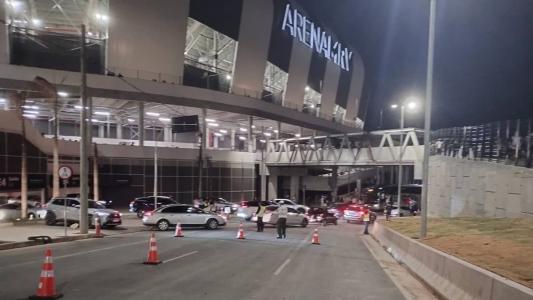 Carro estava em uma rua no entorno da Arena MRV