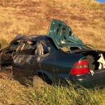 Mulher sobrevive após carro cair de penhasco de 200 metros em Juiz de Fora