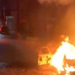 Vídeo: Chevette pega fogo e mobiliza bombeiros em Sacramento (MG)