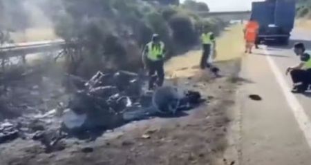 Carro pegou fogo após pneus estourar