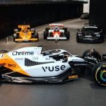 Fórmula 1: McLaren celebra tríplice coroa do automobilismo com pintura especial