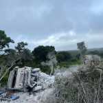 Motorista fica gravemente ferido após capotamento de carreta na BR-251
