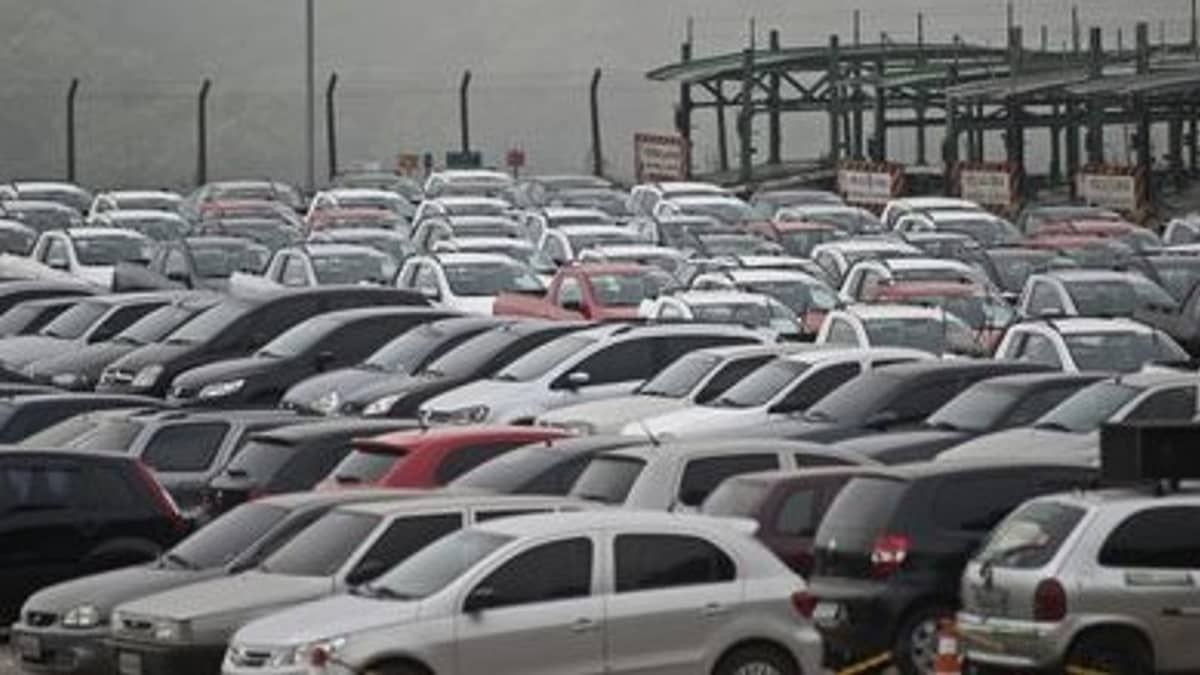 Tecnologia explica por que carro popular deixou de existir, diz especialista