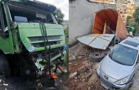 O feriado prolongado de Finados terminou com 29 mortos nas rodovias estaduais e federais de Minas, conforme balanço divulgado nesta terça-feira pelas polícias Militar Rodoviária e Rodoviária Federal.