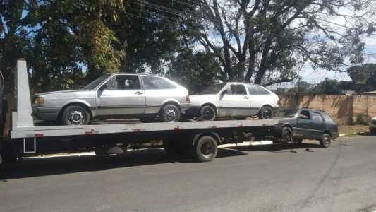 Carros apreendidos na manhã deste domingo (6)