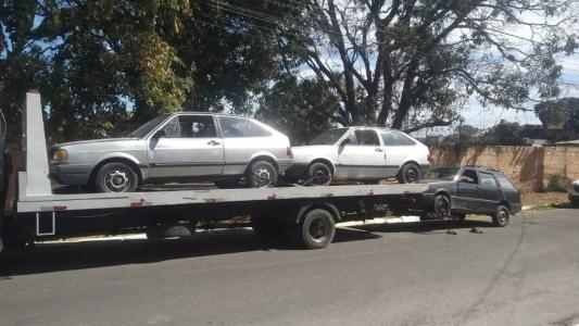 Carros apreendidos na manhã deste domingo (6)
